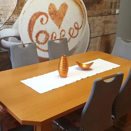 Elizabet Apartman Appartamento *